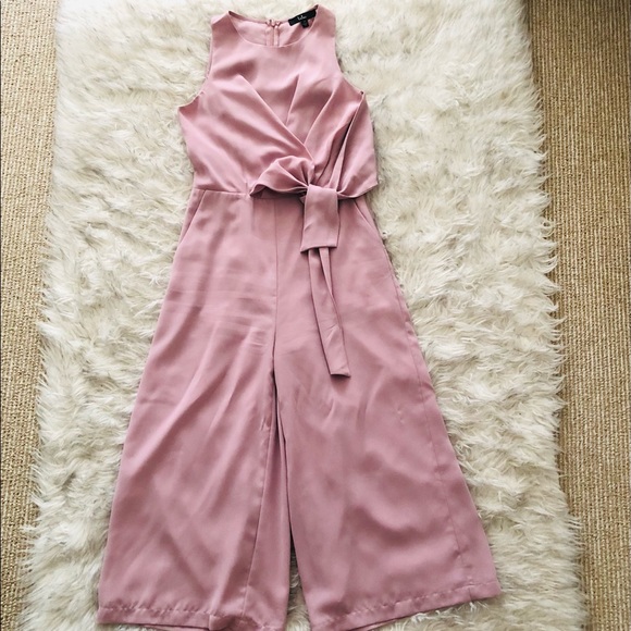 Like New On Track XS Lulus Mauve MIDI Jumpsuit .Only worn one time. - Picture 5 of 13